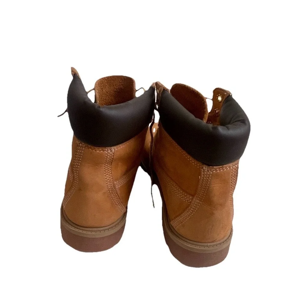 Timberland Classic 6-Inch Premium Wheat Nubuck Boots Size 6M‎